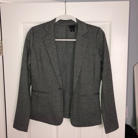 NWOT Tahari Gray Blazer - Picture 7 of 11